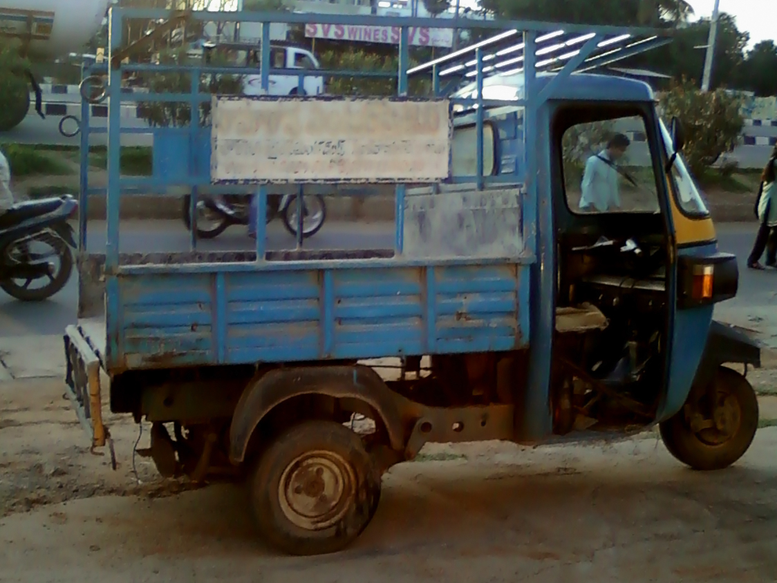 Bajaj Maxima XL Cargo E-TEC